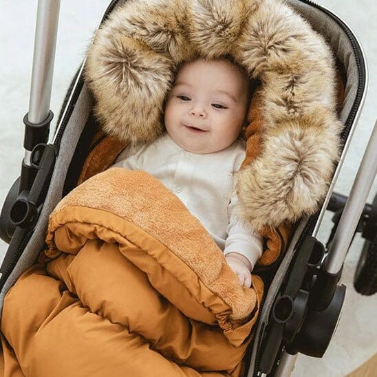 Chanceliere Bébé Évolutive  NuageSerein Chancelière imperméable protégeant bébé de la pluie et de la neige en balade