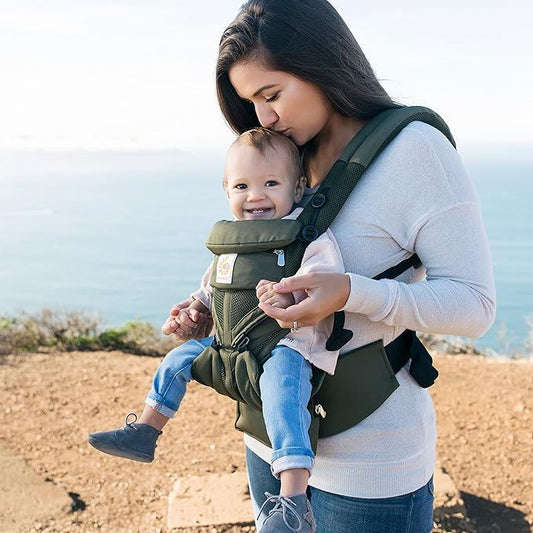 Porte Bébé  Snugéo™  Vert Olive Chaque aventure commence ici Chouchous les Bébés